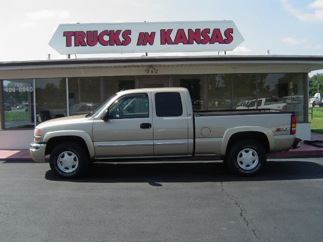 GMC Sierra 1500 2004 photo 1