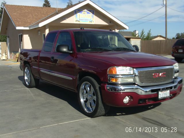 GMC Sierra 1500 2004 photo 3