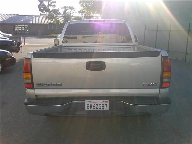 GMC Sierra 1500 2004 photo 1