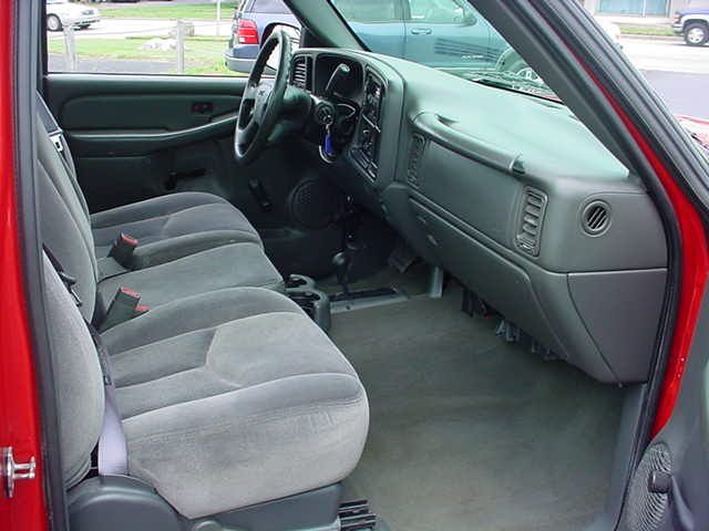 GMC Sierra 1500 2004 photo 2