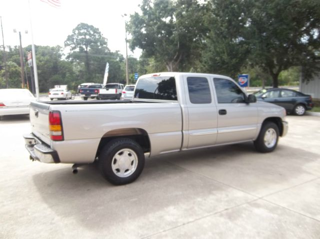 GMC Sierra 1500 2004 photo 2