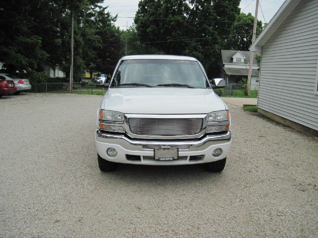 GMC Sierra 1500 2004 photo 2