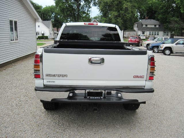 GMC Sierra 1500 2004 photo 3