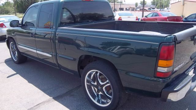 GMC Sierra 1500 2004 photo 2