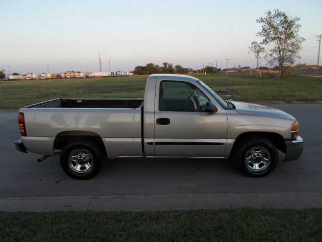 GMC Sierra 1500 2004 photo 2