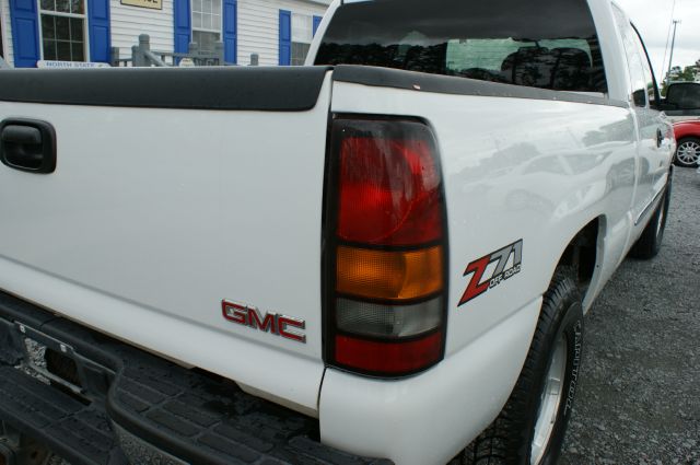 GMC Sierra 1500 2004 photo 4