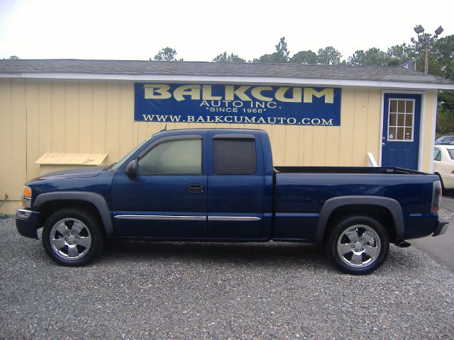 GMC Sierra 1500 2004 photo 2