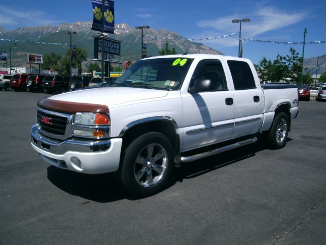 GMC Sierra 1500 2004 photo 2