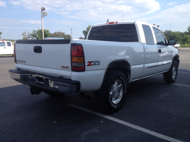 GMC Sierra 1500 2004 photo 4