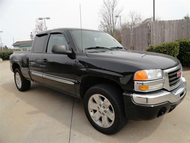 GMC Sierra 1500 2004 photo 1