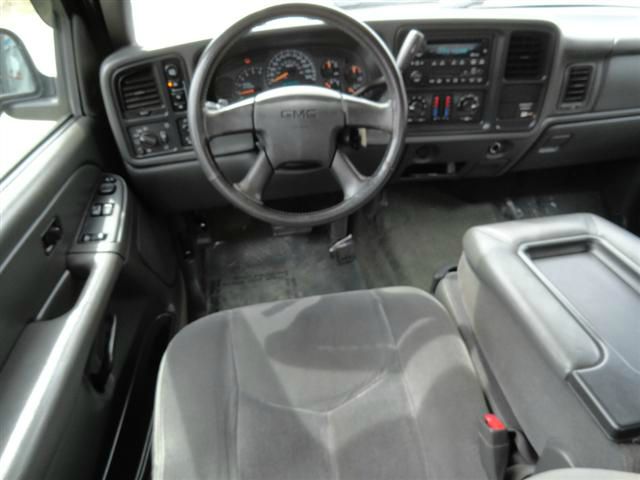 GMC Sierra 1500 2004 photo 3