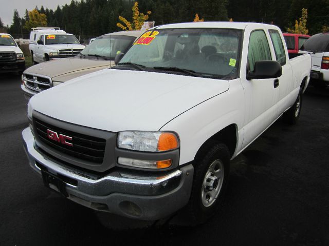 GMC Sierra 1500 2004 photo 2