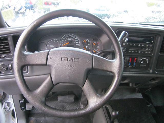 GMC Sierra 1500 2004 photo 3