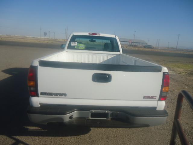 GMC Sierra 1500 2004 photo 2