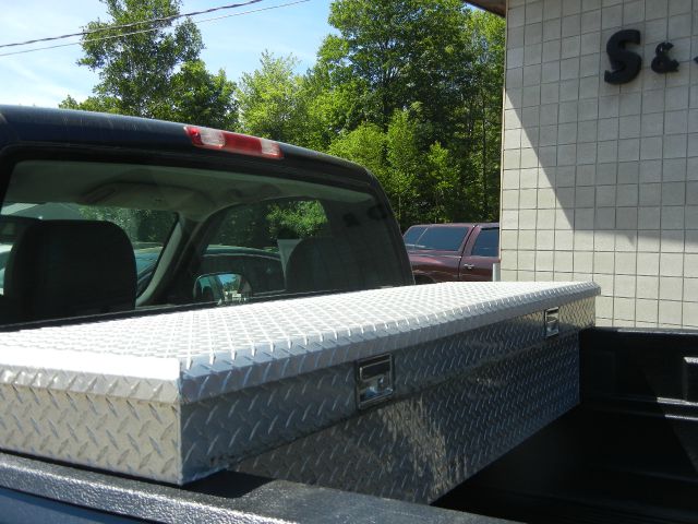 GMC Sierra 1500 Short Box Standard Pickup Truck