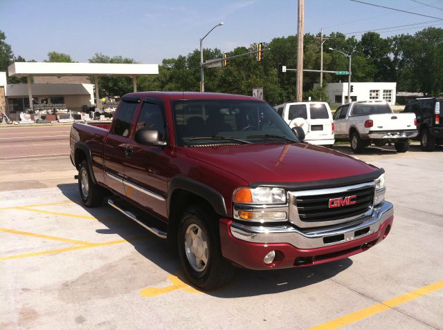 GMC Sierra 1500 2004 photo 2