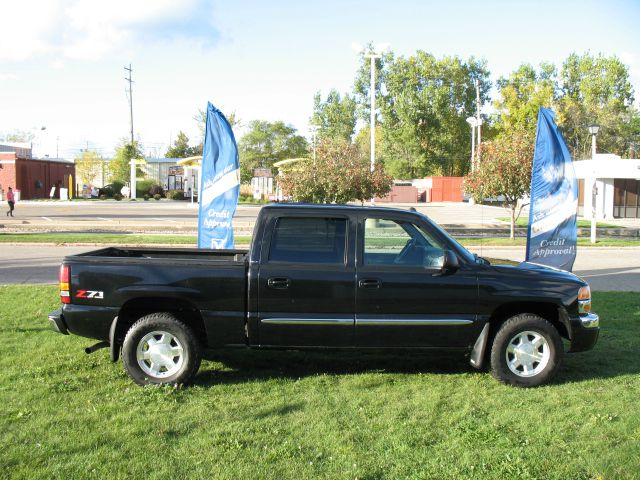 GMC Sierra 1500 2004 photo 2