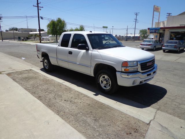 GMC Sierra 1500 2004 photo 2