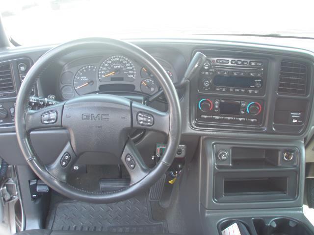 GMC Sierra 1500 2004 photo 1