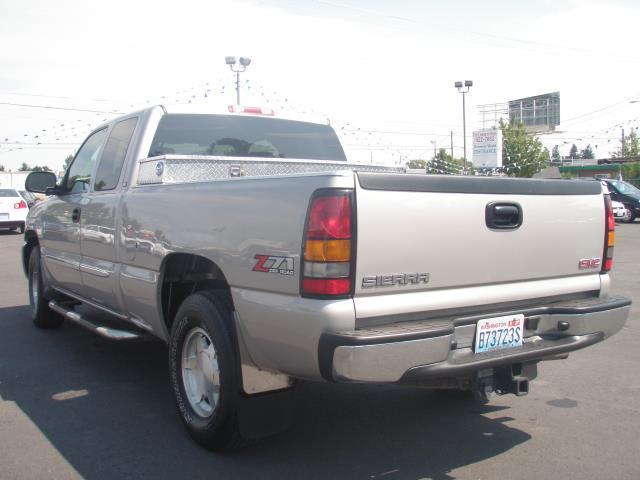 GMC Sierra 1500 2004 photo 3