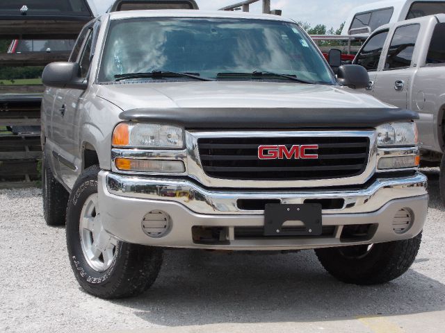 GMC Sierra 1500 2004 photo 2