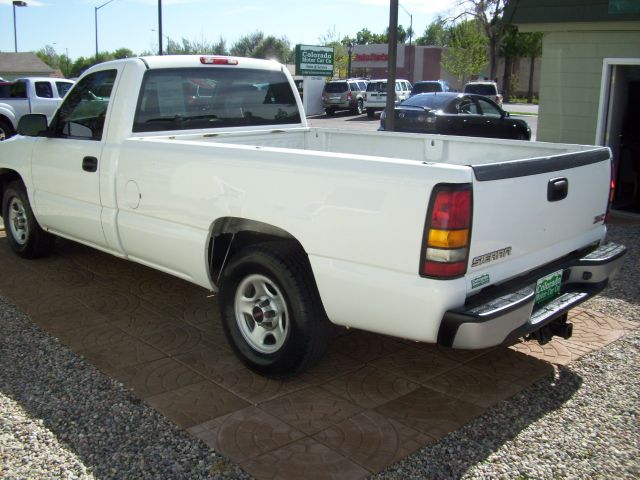 GMC Sierra 1500 2004 photo 3