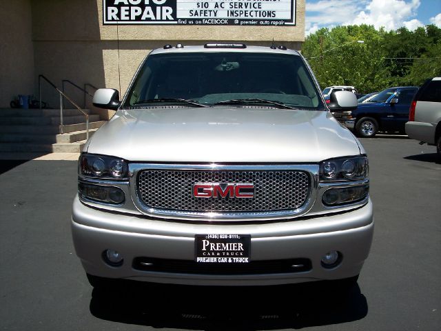 GMC Sierra 1500 2004 photo 2