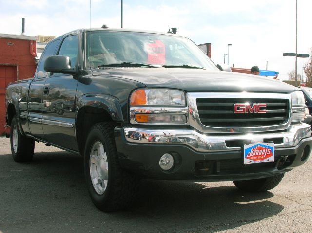 GMC Sierra 1500 2004 photo 2