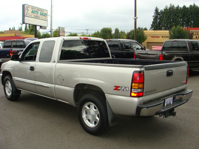 GMC Sierra 1500 2004 photo 2