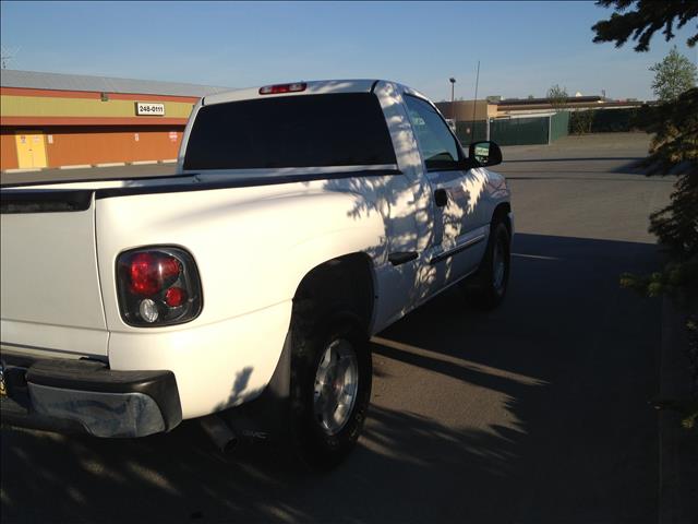 GMC Sierra 1500 2004 photo 2