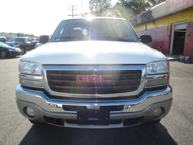 GMC Sierra 1500 2004 photo 2