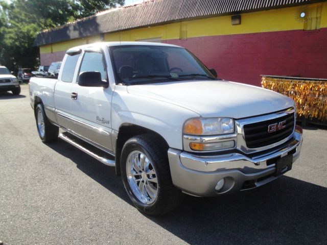 GMC Sierra 1500 2004 photo 4