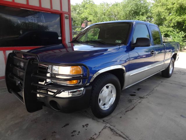 GMC Sierra 1500 2004 photo 2