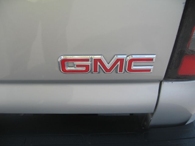 GMC Sierra 1500 2004 photo 16