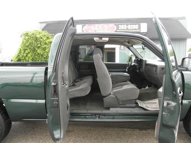 GMC Sierra 1500 Standard 4X4 Hardtop Pickup Truck