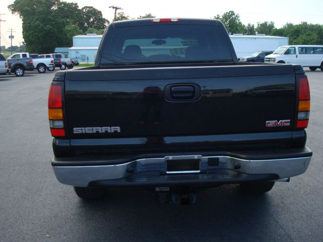 GMC Sierra 1500 2004 photo 3