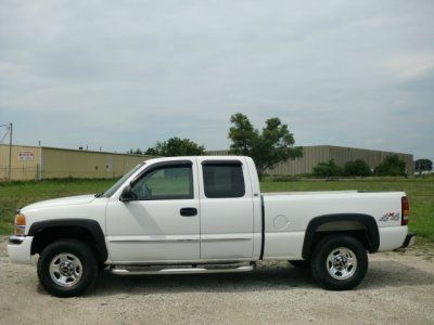 GMC Sierra 1500 2004 photo 2