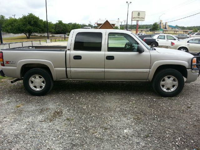 GMC Sierra 1500 2004 photo 1