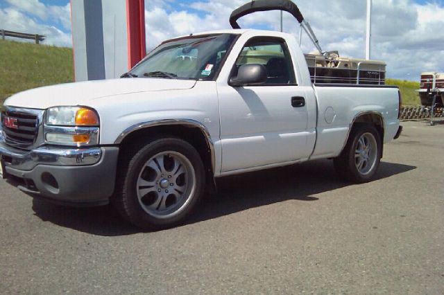 GMC Sierra 1500 2005 photo 2