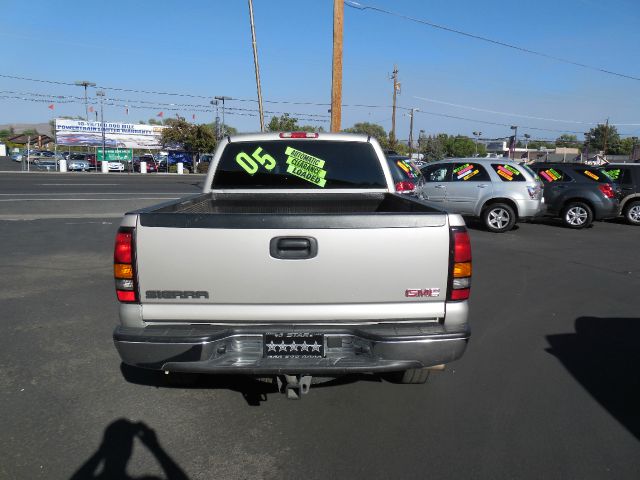 GMC Sierra 1500 Ram 3500 Diesel 2-WD Pickup Truck