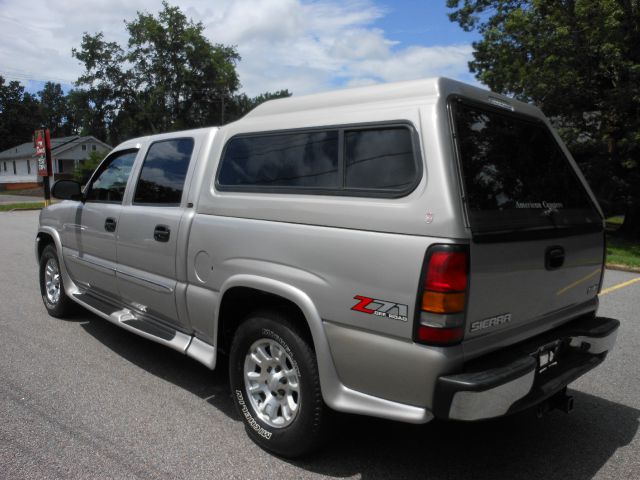 GMC Sierra 1500 2005 photo 2