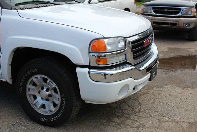 GMC Sierra 1500 2005 photo 1