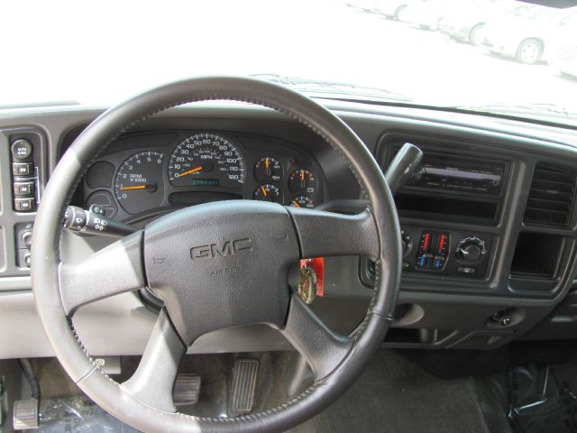 GMC Sierra 1500 2005 photo 16