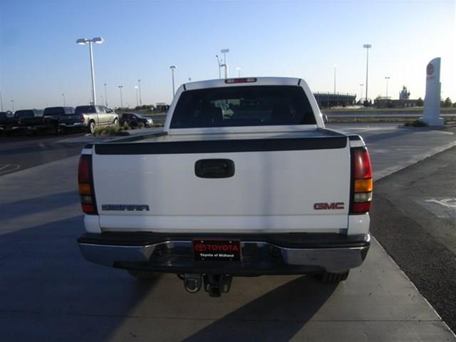 GMC Sierra 1500 2005 photo 13