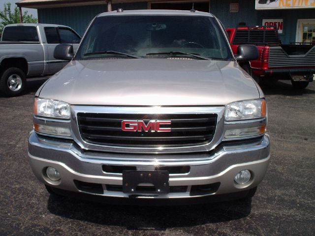 GMC Sierra 1500 2005 photo 2