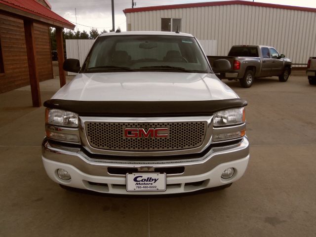 GMC Sierra 1500 2005 photo 18