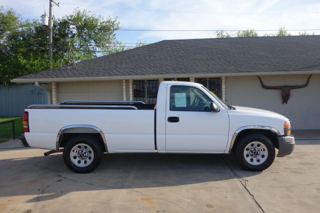 GMC Sierra 1500 2005 photo 2