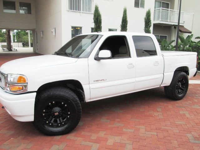 GMC Sierra 1500 2005 photo 1