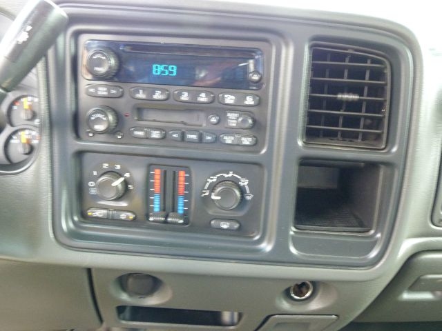 GMC Sierra 1500 2005 photo 16