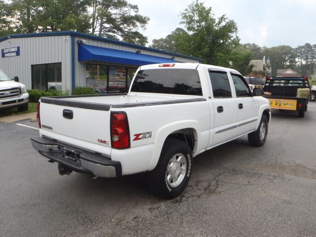 GMC Sierra 1500 2006 photo 16